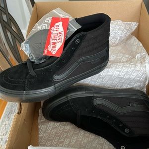 Black Vans